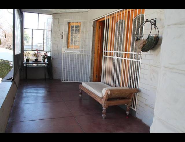 3 BEDROOM HOUSE FOR SALE IN KENSINGTON